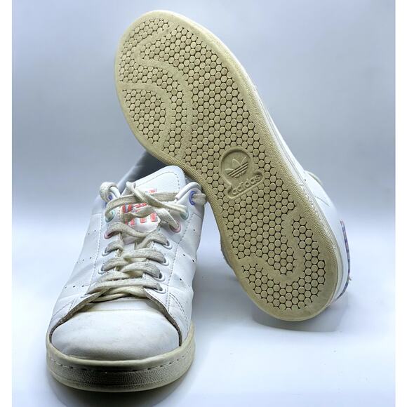 ADIDAS x STAN SMITH Collab - Classic White & Pastels Minimalist Chic Sneakers - Picture 2 of 6